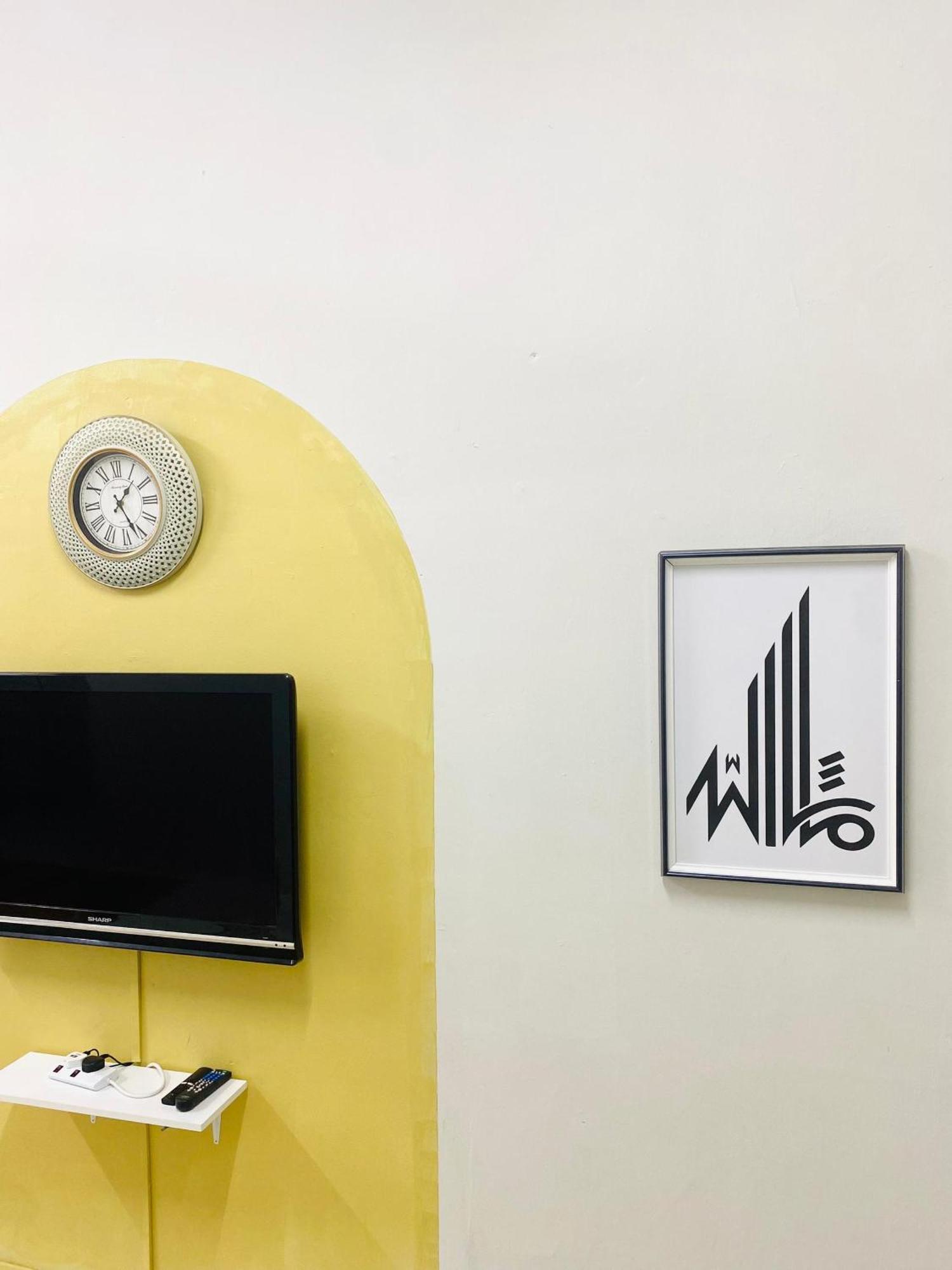Ruwa Homestay 지트라 외부 사진