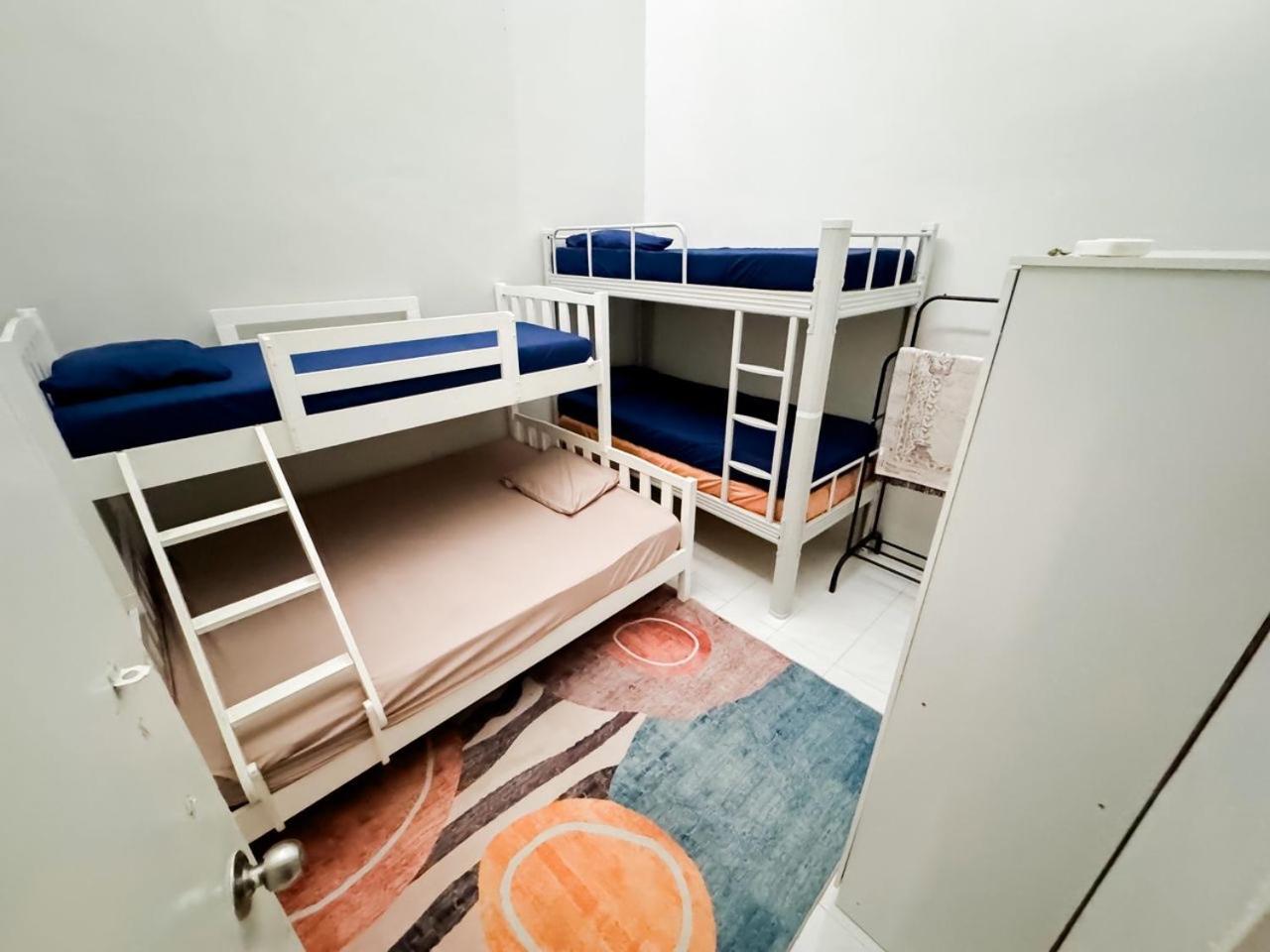 Ruwa Homestay 지트라 외부 사진